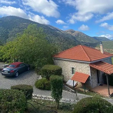 Villa Nano στο βουνό με τζάκι Kalavryta