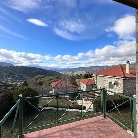 Nano στο βουνό με τζάκι Villa Kalavryta