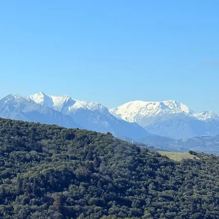 Nano στο βουνό με τζάκι Villa Kalavryta