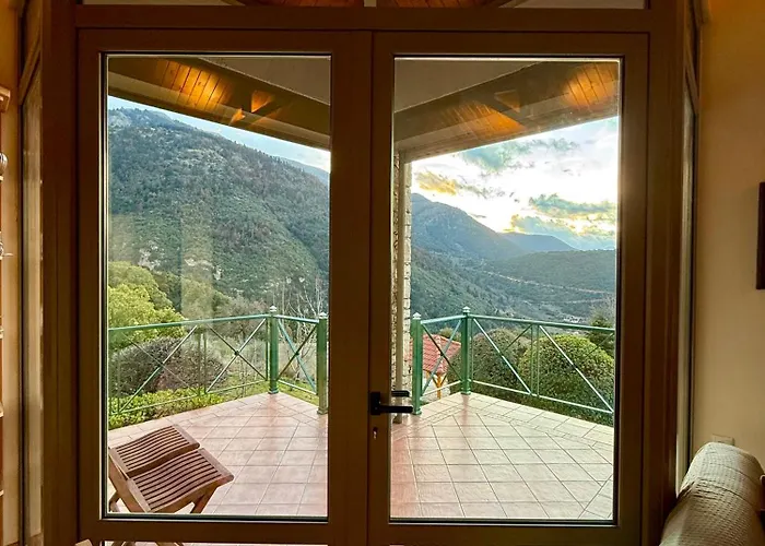 Villa Nano With Fireplace And Next The Centre Kalavryta