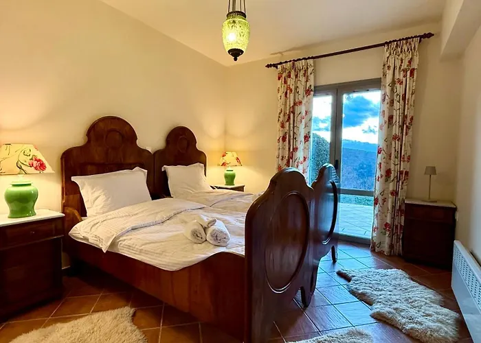 Nano With Fireplace And Next The Centre Вилла *