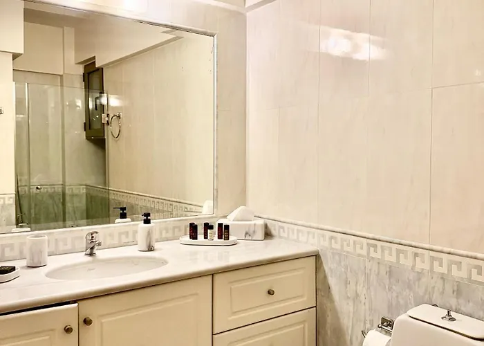 Nano With Fireplace And Next The Centre *