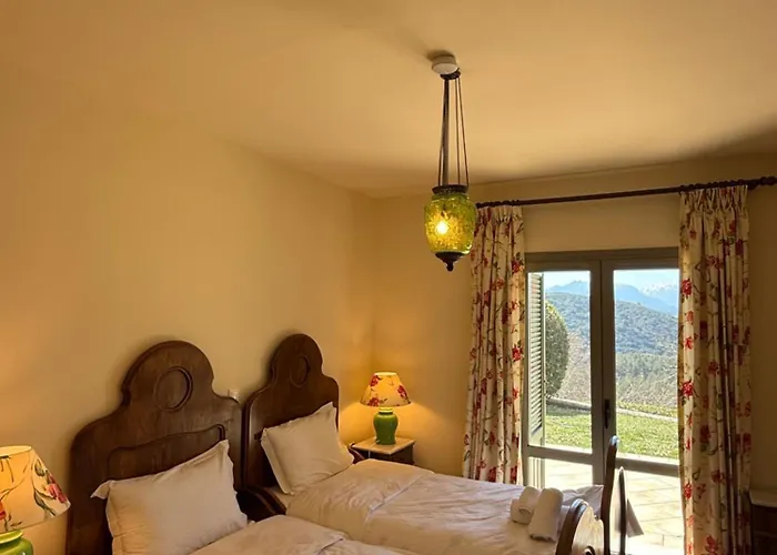 Nano With Fireplace And Next The Centre Villa *