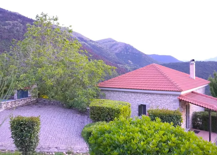 Villa Nano With Fireplace And Next The Centre Kalavryta